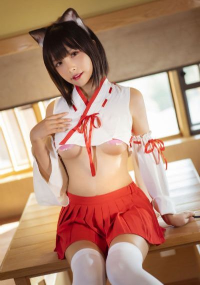 BRAZZERS欧美湿润大白屁股_高清免费观看